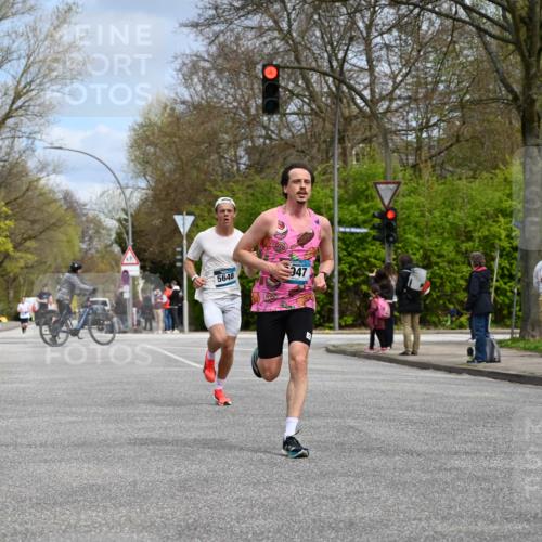 12.04.2026 - 45. Internationalen Wilhelmsburger Insellauf J. Mangold http://msf.ph/oto/9507765 12.04.2026 12:48:48 Ziel 4893, 3947, 5648, 4876, 2378, 5625, 5711, 5566, 3816 meine-sportfotos.de