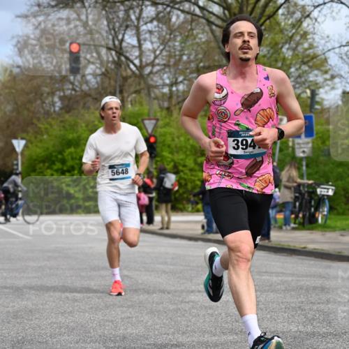 12.04.2026 - 45. Internationalen Wilhelmsburger Insellauf J. Mangold http://msf.ph/oto/9507776 12.04.2026 12:48:49 Ziel 4893, 3947, 5648, 4876, 2378, 5625, 5711, 5566, 3816 meine-sportfotos.de