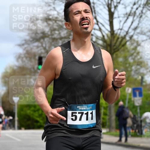 12.04.2026 - 45. Internationalen Wilhelmsburger Insellauf J. Mangold http://msf.ph/oto/9507827 12.04.2026 12:49:15 Ziel 4876, 2378, 5625, 5711, 5566, 3816, 5335, 5335, 3612, 2403, 5793 meine-sportfotos.de