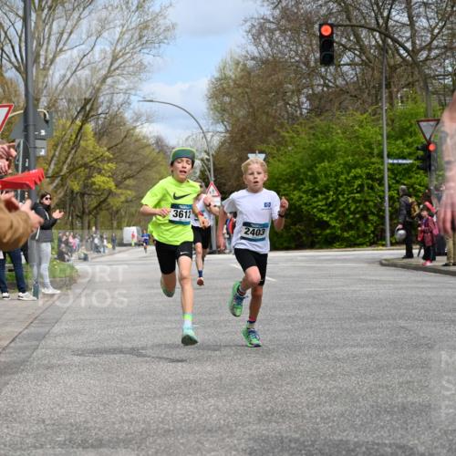 12.04.2026 - 45. Internationalen Wilhelmsburger Insellauf J. Mangold http://msf.ph/oto/9507863 12.04.2026 12:49:30 Ziel 5566, 3816, 5335, 3612, 2403, 5793, 5527, 5527, 4505, 5146, 5280 meine-sportfotos.de