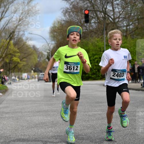 12.04.2026 - 45. Internationalen Wilhelmsburger Insellauf J. Mangold http://msf.ph/oto/9507874 12.04.2026 12:49:31 Ziel 5566, 3816, 5335, 3612, 2403, 5793, 5527, 4505, 4505, 5146, 5280 meine-sportfotos.de