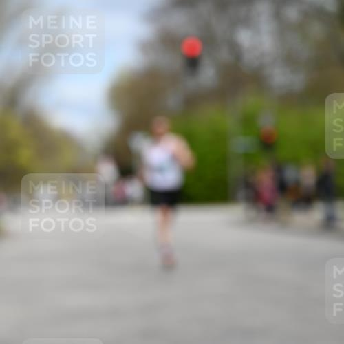 12.04.2026 - 45. Internationalen Wilhelmsburger Insellauf J. Mangold http://msf.ph/oto/9507887 12.04.2026 12:49:32 Ziel 5566, 3816, 5335, 3612, 2403, 5793, 5527, 4505, 5146, 5146, 5280, 5483 meine-sportfotos.de