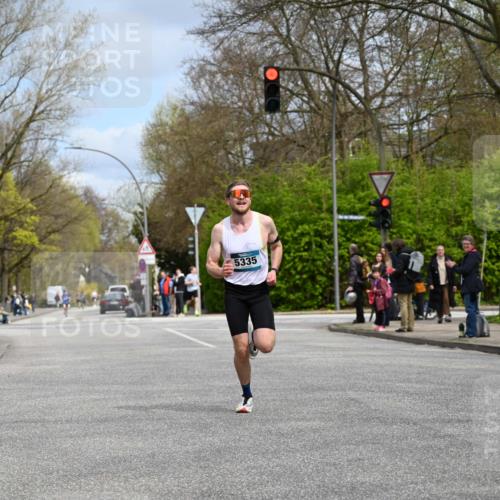 12.04.2026 - 45. Internationalen Wilhelmsburger Insellauf J. Mangold http://msf.ph/oto/9507889 12.04.2026 12:49:32 Ziel 5566, 3816, 5335, 3612, 2403, 5793, 5527, 4505, 5146, 5146, 5280, 5483 meine-sportfotos.de