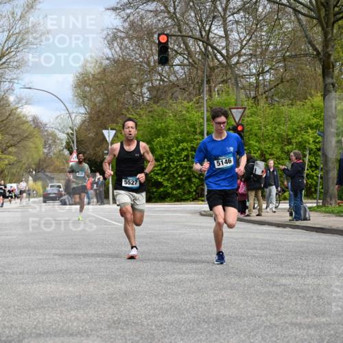 12.04.2026 - 45. Internationalen Wilhelmsburger Insellauf J. Mangold http://msf.ph/oto/9507899 12.04.2026 12:49:52 Ziel 5527, 4505, 5146, 5280, 5483, 2734, 2734, 5601, 5659, 5678 meine-sportfotos.de