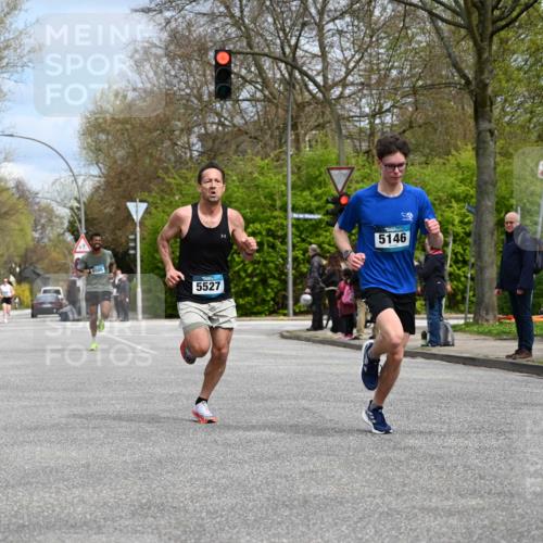 12.04.2026 - 45. Internationalen Wilhelmsburger Insellauf J. Mangold http://msf.ph/oto/9507904 12.04.2026 12:49:53 Ziel 5527, 4505, 5146, 5280, 5483, 2734, 5601, 5659, 5678 meine-sportfotos.de