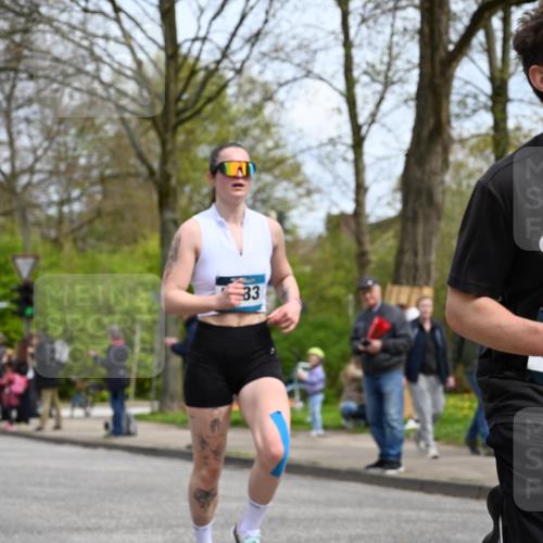 12.04.2026 - 45. Internationalen Wilhelmsburger Insellauf J. Mangold http://msf.ph/oto/9507963 12.04.2026 12:50:06 Ziel 5527, 4505, 5146, 5280, 5483, 2734, 5601, 5659, 5678 meine-sportfotos.de