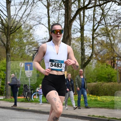 12.04.2026 - 45. Internationalen Wilhelmsburger Insellauf J. Mangold http://msf.ph/oto/9507967 12.04.2026 12:50:06 Ziel 5527, 4505, 5146, 5280, 5483, 2734, 5601, 5659, 5678 meine-sportfotos.de