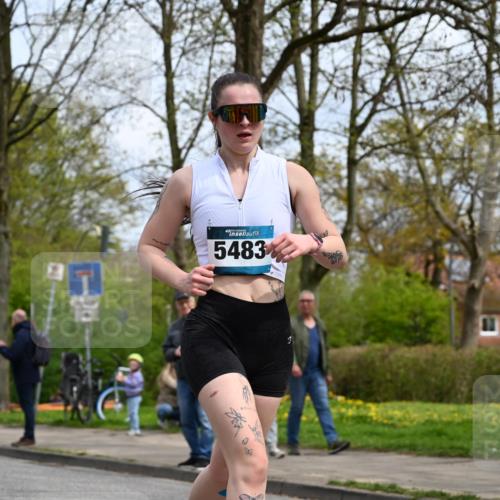 12.04.2026 - 45. Internationalen Wilhelmsburger Insellauf J. Mangold http://msf.ph/oto/9507968 12.04.2026 12:50:06 Ziel 5527, 4505, 5146, 5280, 5483, 2734, 5601, 5659, 5678 meine-sportfotos.de