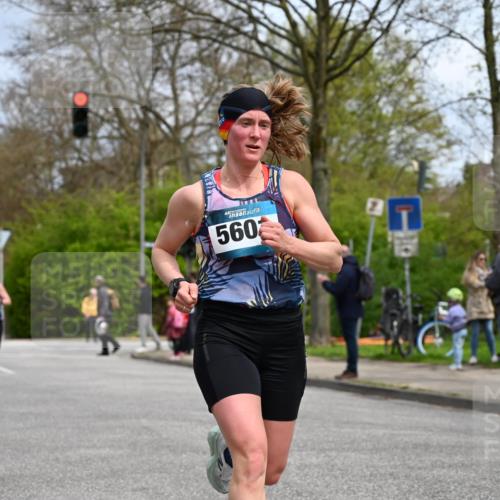 12.04.2026 - 45. Internationalen Wilhelmsburger Insellauf J. Mangold http://msf.ph/oto/9507999 12.04.2026 12:50:16 Ziel 5280, 5483, 2734, 5601, 5659, 5678, 5530, 5825, 5411 meine-sportfotos.de