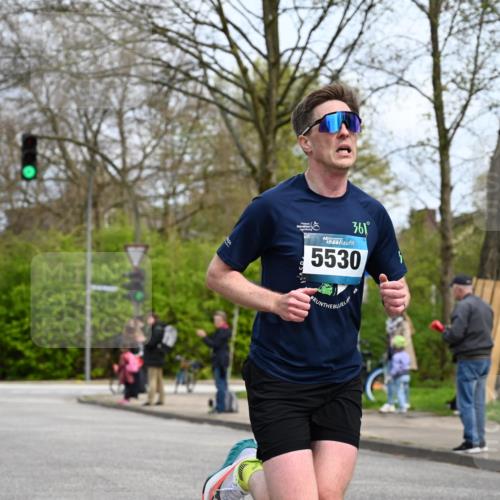 12.04.2026 - 45. Internationalen Wilhelmsburger Insellauf J. Mangold http://msf.ph/oto/9508043 12.04.2026 12:50:50 Ziel 5530, 5825, 5411, 4282, 3982, 3925, 5595, 2959 meine-sportfotos.de