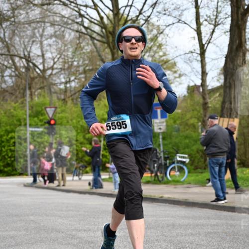 12.04.2026 - 45. Internationalen Wilhelmsburger Insellauf J. Mangold http://msf.ph/oto/9508116 12.04.2026 12:51:15 Ziel 4282, 3982, 3925, 5595, 2959, 5860, 5860, 4110, 5307, 5809, 5326, 2787, 5627, 5493, 4560 meine-sportfotos.de