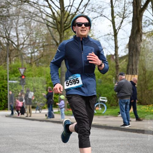 12.04.2026 - 45. Internationalen Wilhelmsburger Insellauf J. Mangold http://msf.ph/oto/9508117 12.04.2026 12:51:15 Ziel 4282, 3982, 3925, 5595, 2959, 5860, 5860, 4110, 5307, 5809, 5326, 2787, 5627, 5493, 4560 meine-sportfotos.de