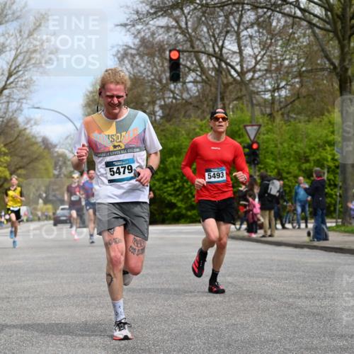 12.04.2026 - 45. Internationalen Wilhelmsburger Insellauf J. Mangold http://msf.ph/oto/9508213 12.04.2026 12:51:52 Ziel 5809, 5326, 2787, 5627, 5493, 4560, 2779, 3903, 5479, 5797, 4529, 4529, 5758, 2033, 4571, 2414, 4609 meine-sportfotos.de
