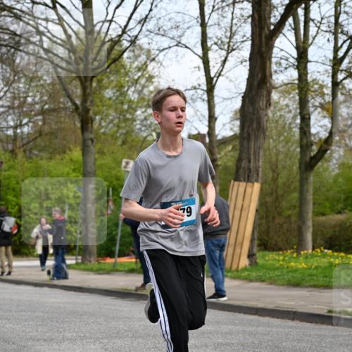 12.04.2026 - 45. Internationalen Wilhelmsburger Insellauf J. Mangold http://msf.ph/oto/9508345 12.04.2026 12:52:29 Ziel 2414, 4609, 5779, 4346, 5763, 2896, 5621, 4879, 4891, 5127, 2218 meine-sportfotos.de