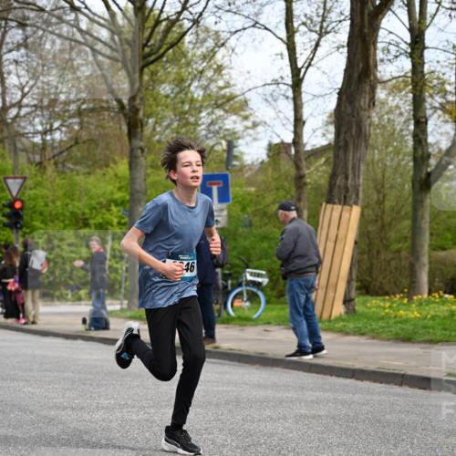 12.04.2026 - 45. Internationalen Wilhelmsburger Insellauf J. Mangold http://msf.ph/oto/9508357 12.04.2026 12:52:37 Ziel 4609, 5779, 4346, 5763, 2896, 5621, 4879, 4891, 5127, 2218, 4183, 3749, 3160 meine-sportfotos.de