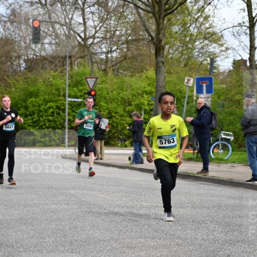 12.04.2026 - 45. Internationalen Wilhelmsburger Insellauf J. Mangold http://msf.ph/oto/9508373 12.04.2026 12:52:49 Ziel 4346, 5763, 2896, 5621, 4879, 4891, 5127, 2218, 4183, 3749, 3160, 5628, 5447, 5464, 5358 meine-sportfotos.de