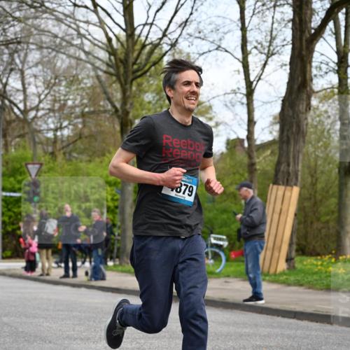 12.04.2026 - 45. Internationalen Wilhelmsburger Insellauf J. Mangold http://msf.ph/oto/9508424 12.04.2026 12:52:58 Ziel 5763, 2896, 5621, 4879, 4891, 5127, 2218, 4183, 3749, 3160, 3160, 5628, 5447, 5464, 5358 meine-sportfotos.de