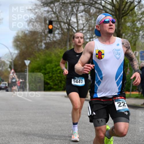 12.04.2026 - 45. Internationalen Wilhelmsburger Insellauf J. Mangold http://msf.ph/oto/9508454 12.04.2026 12:53:08 Ziel 2896, 5621, 4879, 4891, 5127, 2218, 4183, 3749, 3160, 5628, 5447, 5464, 5358, 5358, 3293, 4317, 5227, 3294, 3520, 5143 meine-sportfotos.de