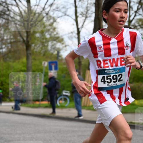 12.04.2026 - 45. Internationalen Wilhelmsburger Insellauf J. Mangold http://msf.ph/oto/9508560 12.04.2026 12:53:42 Ziel 3293, 4317, 5227, 3294, 3520, 5143, 5754, 4592, 4455, 4037, 5784, 5785, 4658, 4658, 5787, 3254, 5788, 3000, 4823, 5743, 4924 meine-sportfotos.de