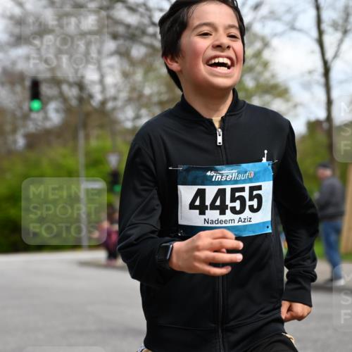 12.04.2026 - 45. Internationalen Wilhelmsburger Insellauf J. Mangold http://msf.ph/oto/9508583 12.04.2026 12:53:45 Ziel 3293, 4317, 5227, 3294, 3520, 5143, 5754, 4592, 4455, 4037, 5784, 5785, 4658, 5787, 3254, 5788, 3000, 4823, 3000, 4823, 5743, 4924, 5630, 5858 meine-sportfotos.de