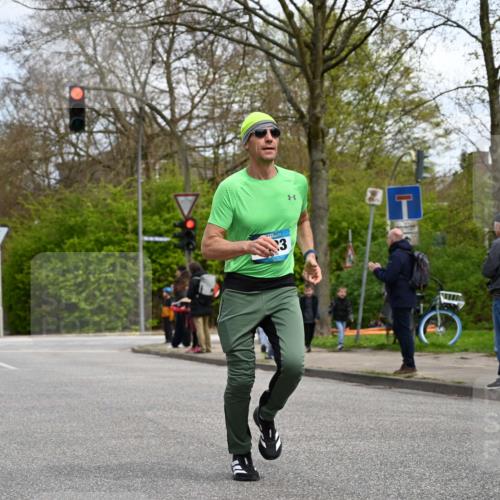 12.04.2026 - 45. Internationalen Wilhelmsburger Insellauf J. Mangold http://msf.ph/oto/9508651 12.04.2026 12:54:01 Ziel 4455, 4037, 5784, 5785, 4658, 5787, 3254, 5788, 3000, 4823, 5743, 5743, 4924, 5630, 5858, 3661, 2852, 2085, 5016 meine-sportfotos.de