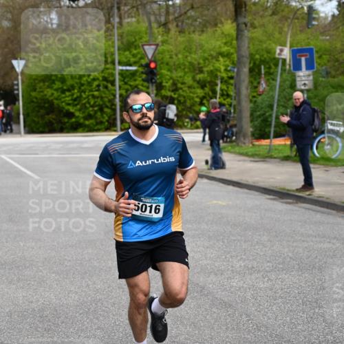 12.04.2026 - 45. Internationalen Wilhelmsburger Insellauf J. Mangold http://msf.ph/oto/9508706 12.04.2026 12:54:21 Ziel 3000, 4823, 5743, 4924, 5630, 5858, 3661, 2852, 2085, 5016, 3157, 5283, 3163, 4472, 5478, 5513, 5296 meine-sportfotos.de