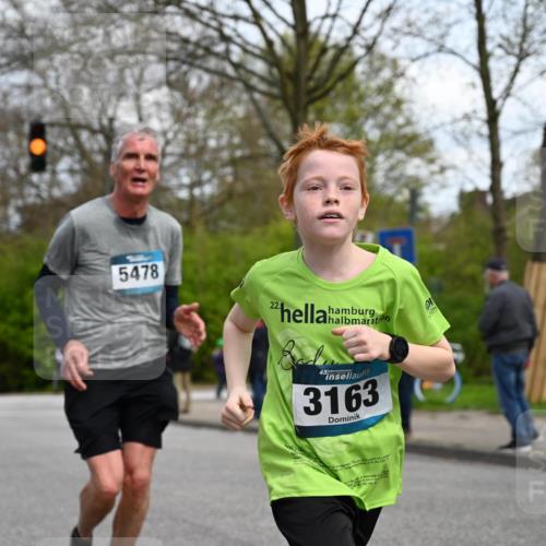 12.04.2026 - 45. Internationalen Wilhelmsburger Insellauf J. Mangold http://msf.ph/oto/9508735 12.04.2026 12:54:38 Ziel 5016, 3157, 5283, 3163, 4472, 5478, 5513, 5296, 4570, 3302, 2235, 3899, 3300, 5213, 3411, 4041, 5086, 5087, 4079, 4678, 3177 meine-sportfotos.de