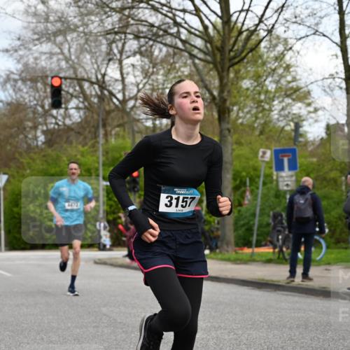 12.04.2026 - 45. Internationalen Wilhelmsburger Insellauf J. Mangold http://msf.ph/oto/9508737 12.04.2026 12:54:41 Ziel 5016, 3157, 5283, 3163, 4472, 5478, 5513, 5513, 5296, 4570, 3302, 2235, 3899, 3300, 5213, 3411, 3411, 4041, 5086, 5087, 4079, 4678, 3177 meine-sportfotos.de