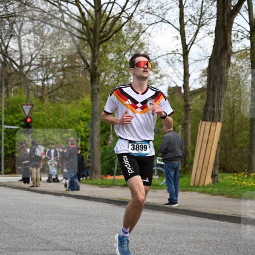 12.04.2026 - 45. Internationalen Wilhelmsburger Insellauf J. Mangold http://msf.ph/oto/9508748 12.04.2026 12:54:58 Ziel 3163, 4472, 5478, 5513, 5296, 4570, 3302, 2235, 3899, 3300, 5213, 3411, 4041, 5086, 5087, 4079, 4678, 3177, 5119, 2737, 2820 meine-sportfotos.de