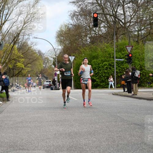 12.04.2026 - 45. Internationalen Wilhelmsburger Insellauf J. Mangold http://msf.ph/oto/9508805 12.04.2026 12:55:07 Ziel 5296, 4570, 3302, 2235, 3899, 3300, 5213, 3411, 4041, 5086, 5087, 4079, 4678, 3177, 5119, 2737, 2820, 5109, 5361, 4811, 4728 meine-sportfotos.de