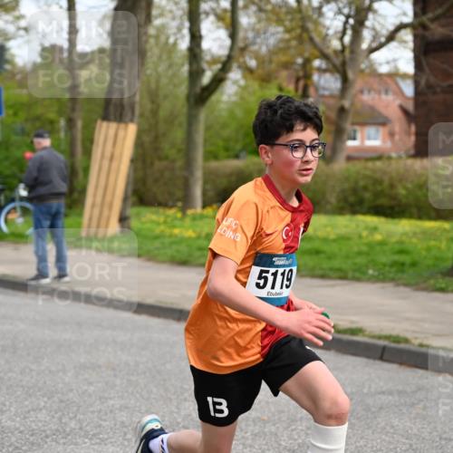 12.04.2026 - 45. Internationalen Wilhelmsburger Insellauf J. Mangold http://msf.ph/oto/9508839 12.04.2026 12:55:24 Ziel 4079, 4678, 3177, 5119, 2737, 2820, 5109, 5109, 5361, 4811, 4728, 3315, 5463, 4459, 5817, 5817, 5321, 4311, 2017, 2074, 5780, 5857, 2937, 5113 meine-sportfotos.de