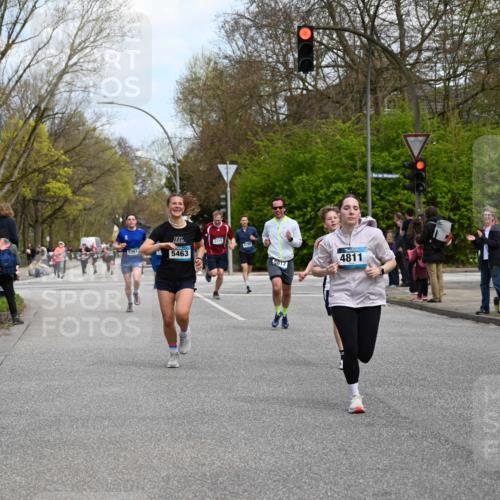 12.04.2026 - 45. Internationalen Wilhelmsburger Insellauf J. Mangold http://msf.ph/oto/9508847 12.04.2026 12:55:34 Ziel 5119, 2737, 2820, 5109, 5361, 4811, 4728, 3315, 5463, 4459, 5817, 5321, 4311, 2017, 2074, 5780, 5857, 2937, 5113, 5118, 3404, 2344, 5114, 5255, 4269, 3627 meine-sportfotos.de