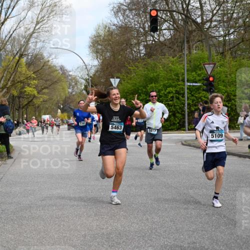 12.04.2026 - 45. Internationalen Wilhelmsburger Insellauf J. Mangold http://msf.ph/oto/9508857 12.04.2026 12:55:35 Ziel 2737, 2820, 5109, 5361, 4811, 4728, 3315, 5463, 4459, 4459, 5817, 5321, 4311, 2017, 2074, 5780, 5857, 2937, 5113, 2937, 5113, 5118, 3404, 2344, 5114, 5255, 4269, 3627 meine-sportfotos.de