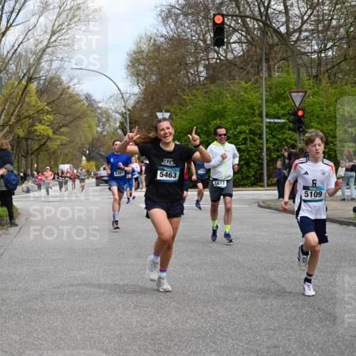 12.04.2026 - 45. Internationalen Wilhelmsburger Insellauf J. Mangold http://msf.ph/oto/9508858 12.04.2026 12:55:35 Ziel 2737, 2820, 5109, 5361, 4811, 4728, 3315, 5463, 4459, 4459, 5817, 5321, 4311, 2017, 2074, 5780, 5857, 2937, 5113, 2937, 5113, 5118, 3404, 2344, 5114, 5255, 4269, 3627 meine-sportfotos.de