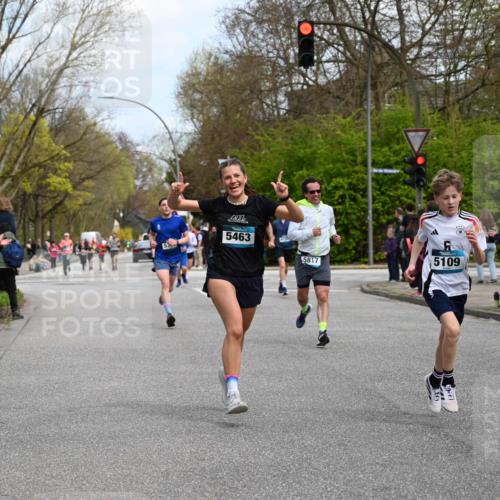 12.04.2026 - 45. Internationalen Wilhelmsburger Insellauf J. Mangold http://msf.ph/oto/9508859 12.04.2026 12:55:35 Ziel 2737, 2820, 5109, 5361, 4811, 4728, 3315, 5463, 4459, 4459, 5817, 5321, 4311, 2017, 2074, 5780, 5857, 2937, 5113, 2937, 5113, 5118, 3404, 2344, 5114, 5255, 4269, 3627 meine-sportfotos.de