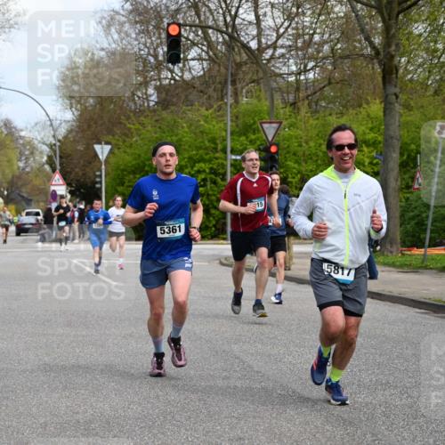 12.04.2026 - 45. Internationalen Wilhelmsburger Insellauf J. Mangold http://msf.ph/oto/9508884 12.04.2026 12:55:37 Ziel 2820, 5109, 5361, 4811, 4728, 3315, 5463, 4459, 5817, 5321, 4311, 2017, 2074, 5780, 5857, 2937, 5113, 5118, 5118, 3404, 2344, 5114, 5255, 4269, 3627, 5133, 5680 meine-sportfotos.de
