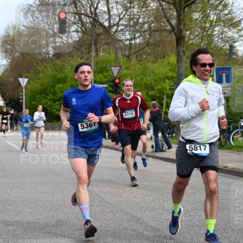 12.04.2026 - 45. Internationalen Wilhelmsburger Insellauf J. Mangold http://msf.ph/oto/9508890 12.04.2026 12:55:38 Ziel 2820, 5109, 5361, 4811, 4728, 3315, 5463, 4459, 5817, 5321, 4311, 2017, 2074, 5780, 5857, 2937, 5113, 5118, 3404, 3404, 2344, 5114, 5255, 4269, 3627, 5133, 5680 meine-sportfotos.de