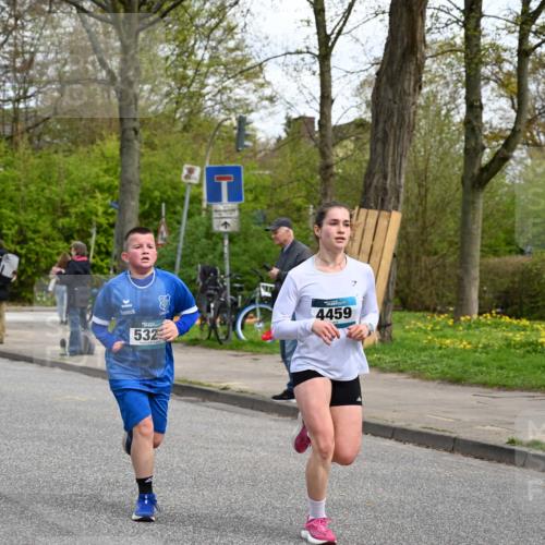 12.04.2026 - 45. Internationalen Wilhelmsburger Insellauf J. Mangold http://msf.ph/oto/9508905 12.04.2026 12:55:42 Ziel 5109, 5361, 4811, 4728, 3315, 5463, 4459, 5817, 5321, 4311, 2017, 2074, 5780, 2017, 2074, 5780, 5857, 2937, 5113, 5118, 3404, 2344, 5114, 5255, 5255, 4269, 3627, 5133, 5680, 4545, 5101 meine-sportfotos.de