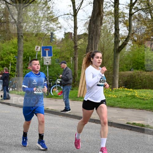 12.04.2026 - 45. Internationalen Wilhelmsburger Insellauf J. Mangold http://msf.ph/oto/9508907 12.04.2026 12:55:43 Ziel 5109, 5361, 4811, 4728, 3315, 5463, 4459, 5817, 5321, 4311, 2017, 2074, 5780, 5857, 5857, 2937, 5113, 5118, 3404, 2344, 5114, 5255, 4269, 3627, 5133, 5680, 4545, 5101 meine-sportfotos.de