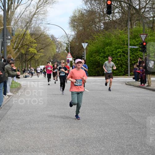 12.04.2026 - 45. Internationalen Wilhelmsburger Insellauf J. Mangold http://msf.ph/oto/9508918 12.04.2026 12:55:47 Ziel 5109, 5361, 4811, 4728, 3315, 5463, 4459, 5817, 5321, 4311, 2017, 2074, 5780, 5857, 2937, 5113, 2937, 5113, 5118, 3404, 2344, 5114, 5255, 4269, 3627, 5133, 5680, 4545, 5101, 4261, 4933 meine-sportfotos.de
