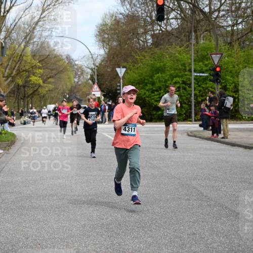 12.04.2026 - 45. Internationalen Wilhelmsburger Insellauf J. Mangold http://msf.ph/oto/9508924 12.04.2026 12:55:48 Ziel 5109, 5361, 4811, 4728, 3315, 5463, 4459, 5817, 5321, 4311, 2017, 2074, 5780, 5857, 2937, 5113, 5118, 3404, 2344, 5114, 5255, 4269, 3627, 5133, 5133, 5680, 4545, 5101, 4261, 4933 meine-sportfotos.de