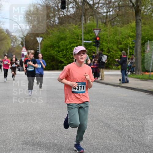 12.04.2026 - 45. Internationalen Wilhelmsburger Insellauf J. Mangold http://msf.ph/oto/9508934 12.04.2026 12:55:49 Ziel 5109, 5361, 4811, 4728, 3315, 5463, 4459, 5817, 5321, 4311, 2017, 2074, 5780, 5857, 2937, 5113, 5118, 5118, 3404, 2344, 5114, 5255, 4269, 3627, 5133, 5680, 5680, 4545, 5101, 4261, 4933 meine-sportfotos.de