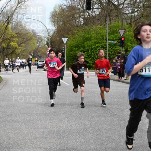 12.04.2026 - 45. Internationalen Wilhelmsburger Insellauf J. Mangold http://msf.ph/oto/9508958 12.04.2026 12:55:53 Ziel 4728, 3315, 5463, 4459, 5817, 5321, 4311, 2017, 2074, 5780, 5857, 2937, 5113, 5118, 3404, 2344, 5114, 5255, 4269, 3627, 5133, 5680, 4545, 4545, 5101, 4261, 4933, 5131, 5184 meine-sportfotos.de