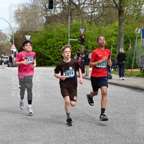 12.04.2026 - 45. Internationalen Wilhelmsburger Insellauf J. Mangold http://msf.ph/oto/9508970 12.04.2026 12:55:54 Ziel 4728, 3315, 5463, 4459, 5817, 5321, 4311, 2017, 2074, 5780, 5857, 2937, 5113, 5118, 3404, 2344, 5114, 5255, 5255, 4269, 3627, 5133, 5680, 4545, 5101, 5101, 4261, 4933, 5131, 5184, 5446, 4859, 5729 meine-sportfotos.de