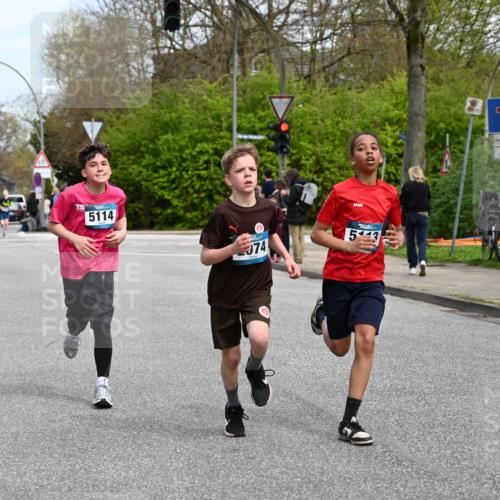 12.04.2026 - 45. Internationalen Wilhelmsburger Insellauf J. Mangold http://msf.ph/oto/9508971 12.04.2026 12:55:54 Ziel 4728, 3315, 5463, 4459, 5817, 5321, 4311, 2017, 2074, 5780, 5857, 2937, 5113, 5118, 3404, 2344, 5114, 5255, 5255, 4269, 3627, 5133, 5680, 4545, 5101, 5101, 4261, 4933, 5131, 5184, 5446, 4859, 5729 meine-sportfotos.de
