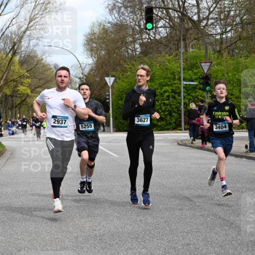 12.04.2026 - 45. Internationalen Wilhelmsburger Insellauf J. Mangold http://msf.ph/oto/9508987 12.04.2026 12:56:02 Ziel 5321, 4311, 2017, 2074, 5780, 5857, 2937, 5113, 5118, 3404, 2344, 5114, 5255, 4269, 3627, 5133, 5680, 4545, 5101, 4261, 4933, 5131, 5131, 5184, 5446, 4859, 5729, 5134, 3620, 4848, 5410, 4168, 4921, 4922 meine-sportfotos.de