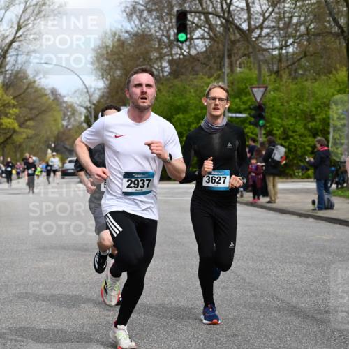 12.04.2026 - 45. Internationalen Wilhelmsburger Insellauf J. Mangold http://msf.ph/oto/9508994 12.04.2026 12:56:03 Ziel 5321, 4311, 2017, 2074, 5780, 5857, 2937, 5113, 5118, 3404, 2344, 5114, 5255, 4269, 3627, 5133, 5680, 4545, 5101, 4261, 4933, 5131, 5184, 5184, 5446, 4859, 5729, 5134, 3620, 4848, 5410, 4168, 4921, 4922 meine-sportfotos.de