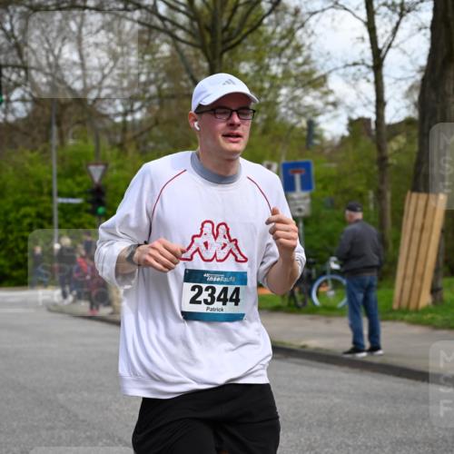 12.04.2026 - 45. Internationalen Wilhelmsburger Insellauf J. Mangold http://msf.ph/oto/9509019 12.04.2026 12:56:05 Ziel 4311, 2017, 2074, 5780, 5857, 2937, 5113, 5118, 3404, 2344, 5114, 5255, 4269, 3627, 5133, 5680, 4545, 4545, 5101, 4261, 4933, 5131, 5184, 5446, 4859, 5729, 5134, 3620, 4848, 5410, 4168, 4921, 4922, 4237, 5094 meine-sportfotos.de