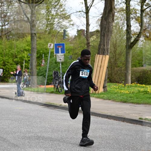 12.04.2026 - 45. Internationalen Wilhelmsburger Insellauf J. Mangold http://msf.ph/oto/9509025 12.04.2026 12:56:12 Ziel 2937, 5113, 5118, 3404, 2344, 5114, 5255, 4269, 3627, 5133, 5680, 4545, 5101, 4261, 4933, 5131, 5184, 5446, 4859, 5729, 5134, 3620, 4848, 5410, 4848, 5410, 4168, 4921, 4922, 4237, 5094, 4835, 5141, 5549 meine-sportfotos.de