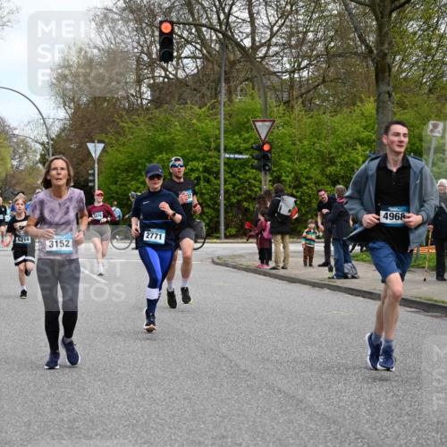 12.04.2026 - 45. Internationalen Wilhelmsburger Insellauf J. Mangold http://msf.ph/oto/9509596 12.04.2026 12:57:55 Ziel 3863, 4887, 4938, 3213, 2447, 5211, 4968, 2707, 5169, 5214, 4955, 3396, 5228, 5689, 2771, 5228, 5689, 2771, 5687, 2058, 3152, 4535, 5260, 2493, 2550, 3479, 4873, 4344, 3889, 3309, 5613, 3525, 5422 meine-sportfotos.de